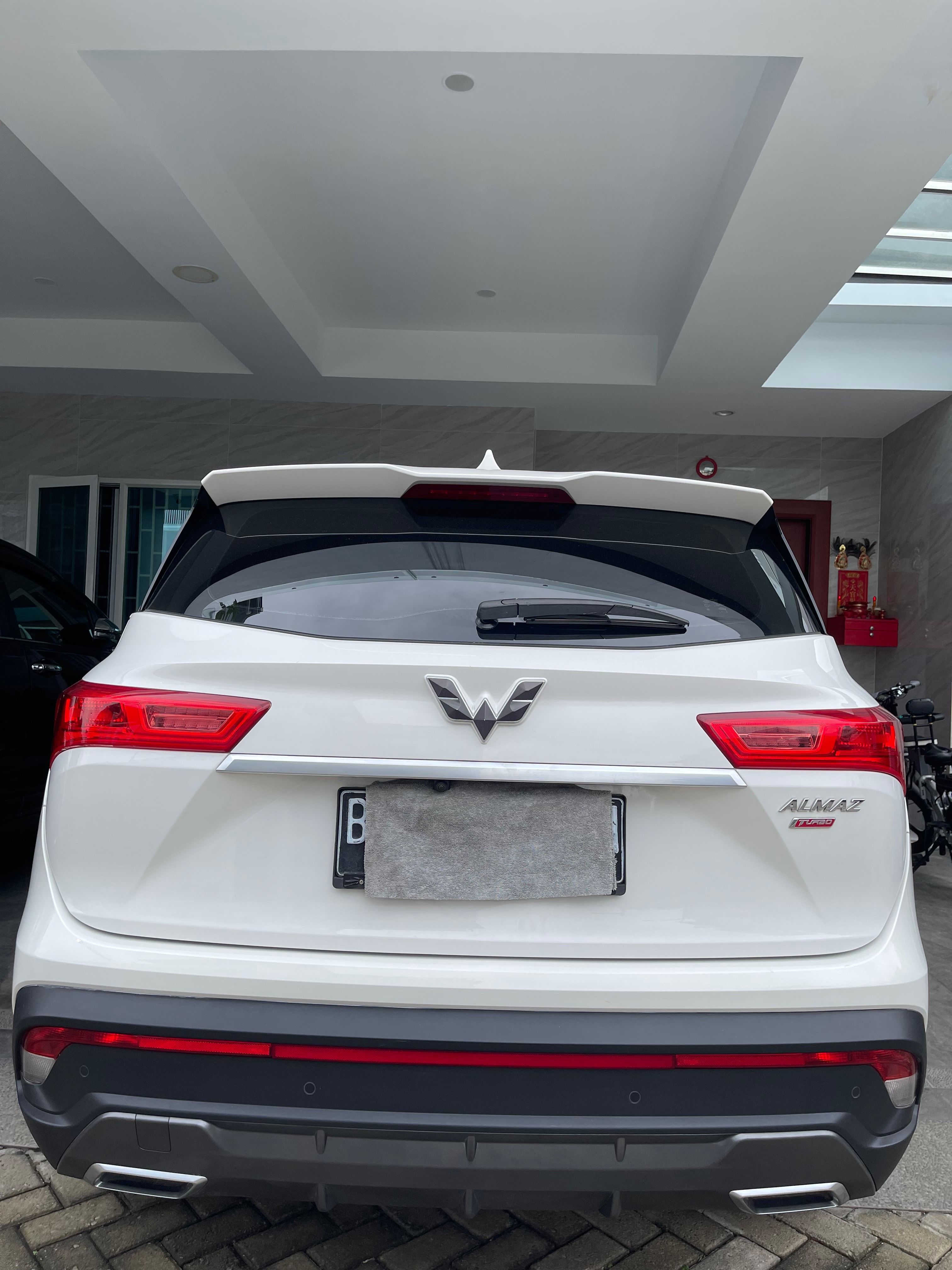 Old 2019 Wuling Almaz 1.5 TURBO LUX AT 1.5 TURBO LUX AT