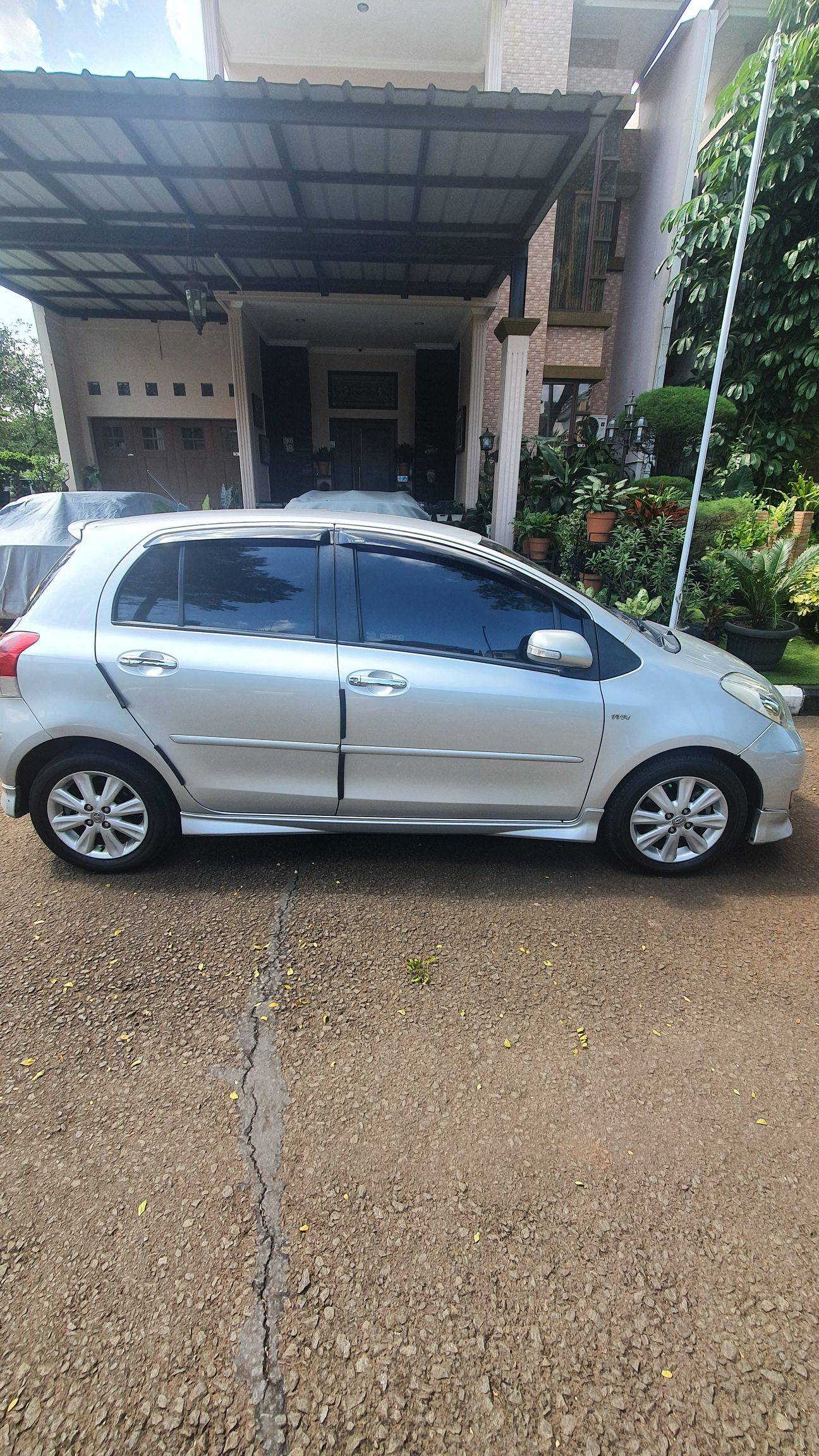 2011 Toyota Yaris S TRD 1.5L MT S TRD 1.5L MT tua