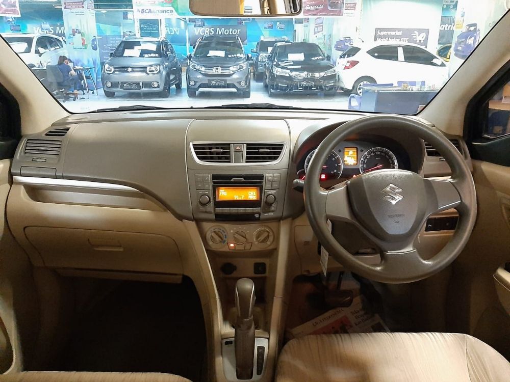 Dijual 2015 Suzuki Ertiga GL 1.4L AT GL 1.4L AT Bekas