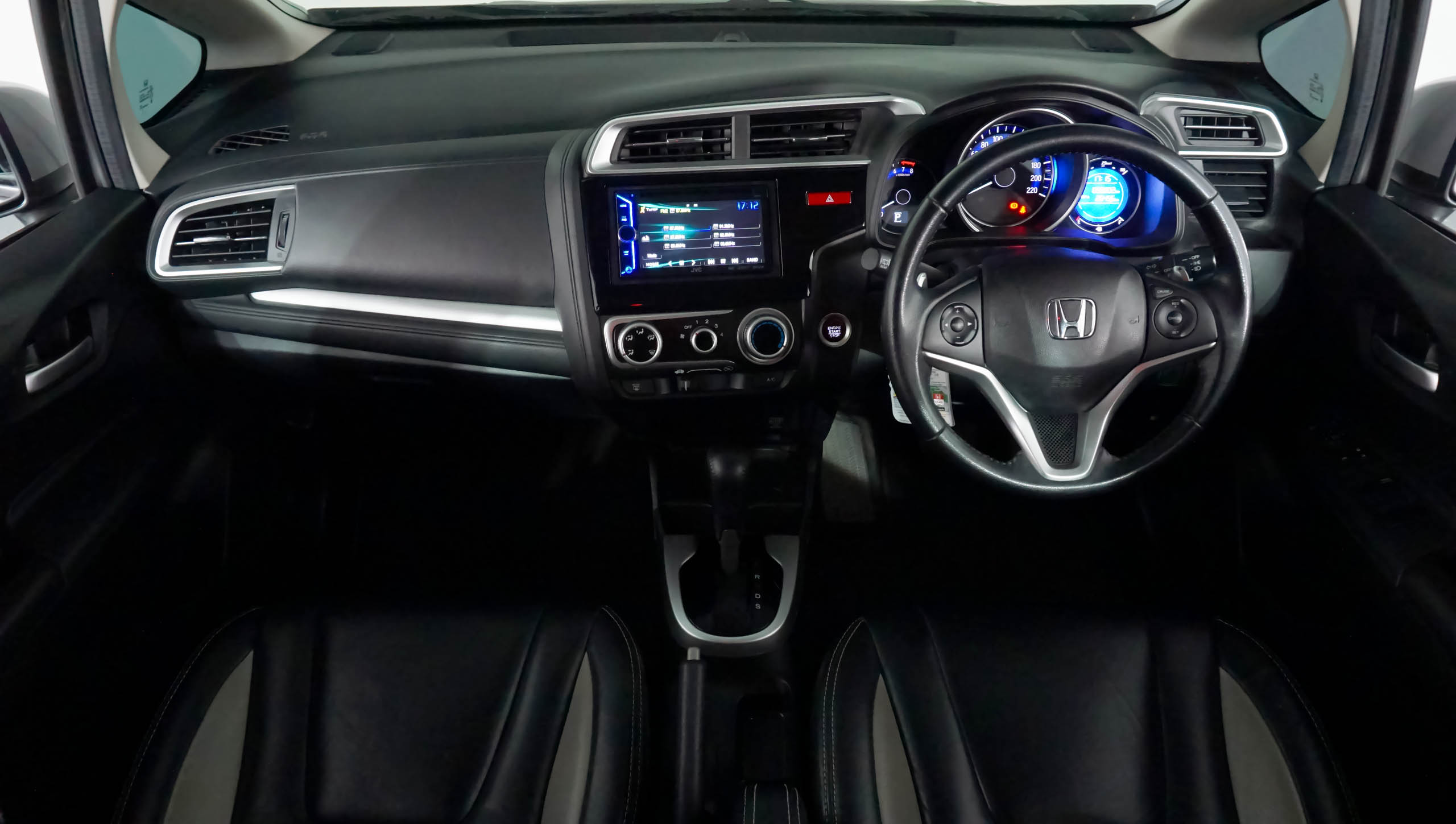 Dijual 2015 Honda Jazz  RS CVT RS CVT Bekas