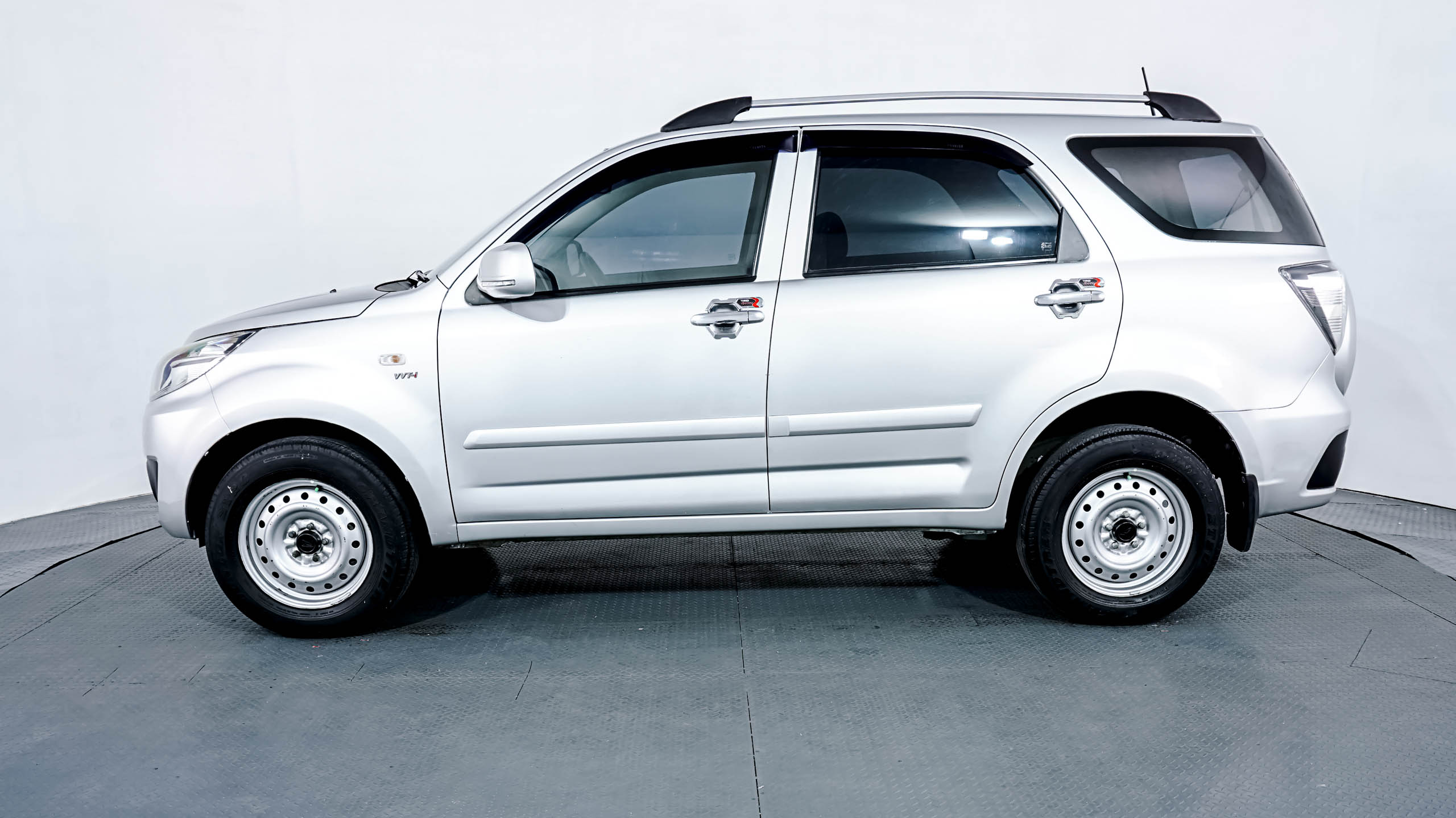 Old 2015 Daihatsu Terios X AT EXTRA X AT EXTRA