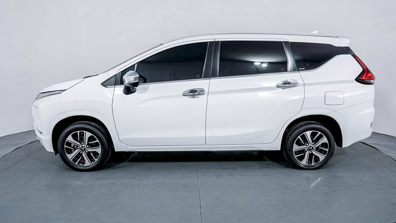 2019 Mitsubishi Xpander  1.5 L ULTIMATE 1.5 L ULTIMATE tua