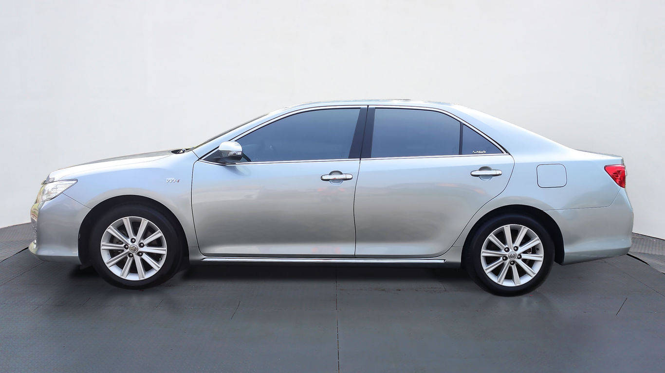 2012 Toyota Camry 2.5 V 2.5 V tua