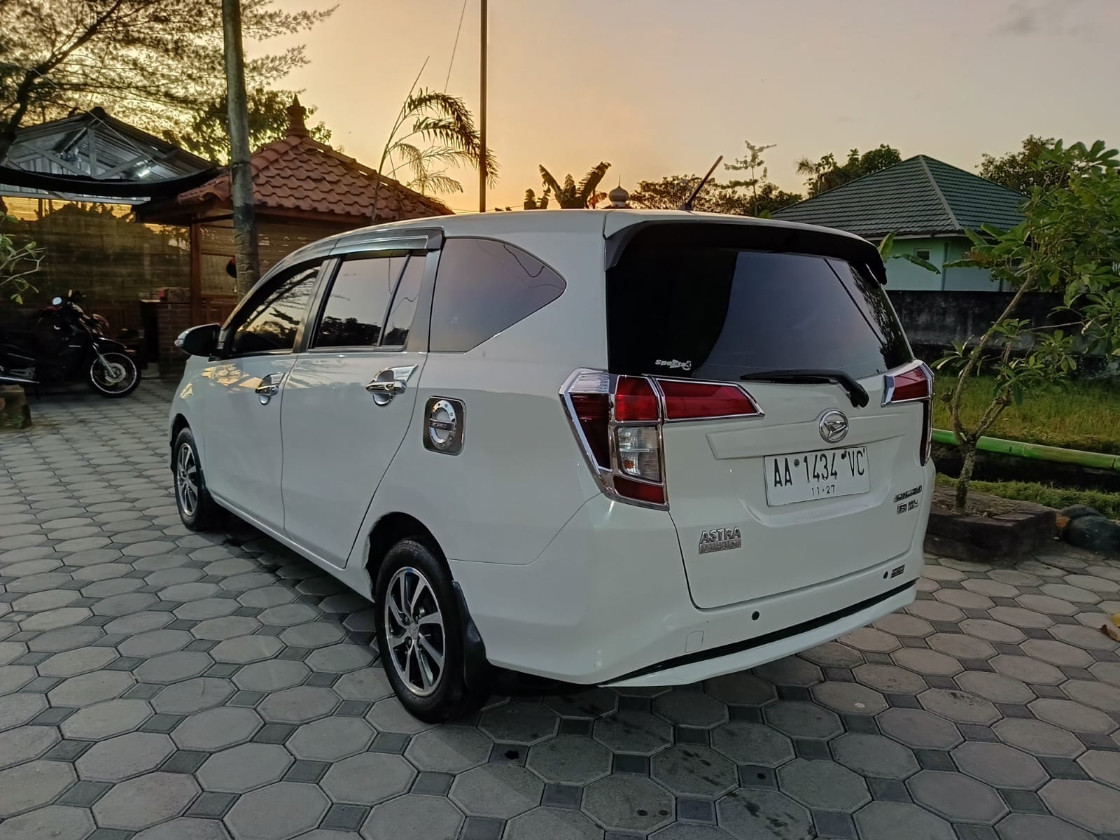 2017 Daihatsu Sigra 2017 Daihatsu Sigra