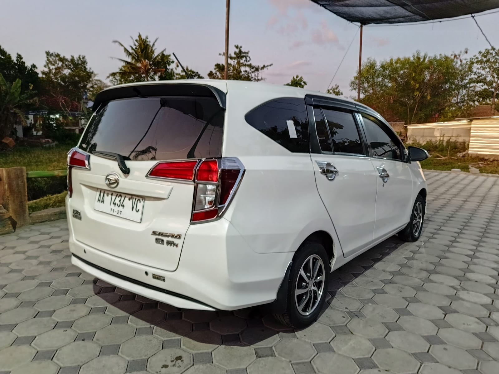2017 Daihatsu Sigra 2017 Daihatsu Sigra