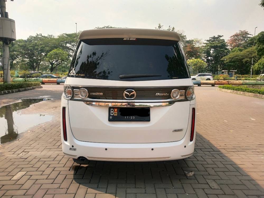 Dijual 2014 Mazda Biante 2.0L Sky Active AT 2.0L Sky Active AT Bekas