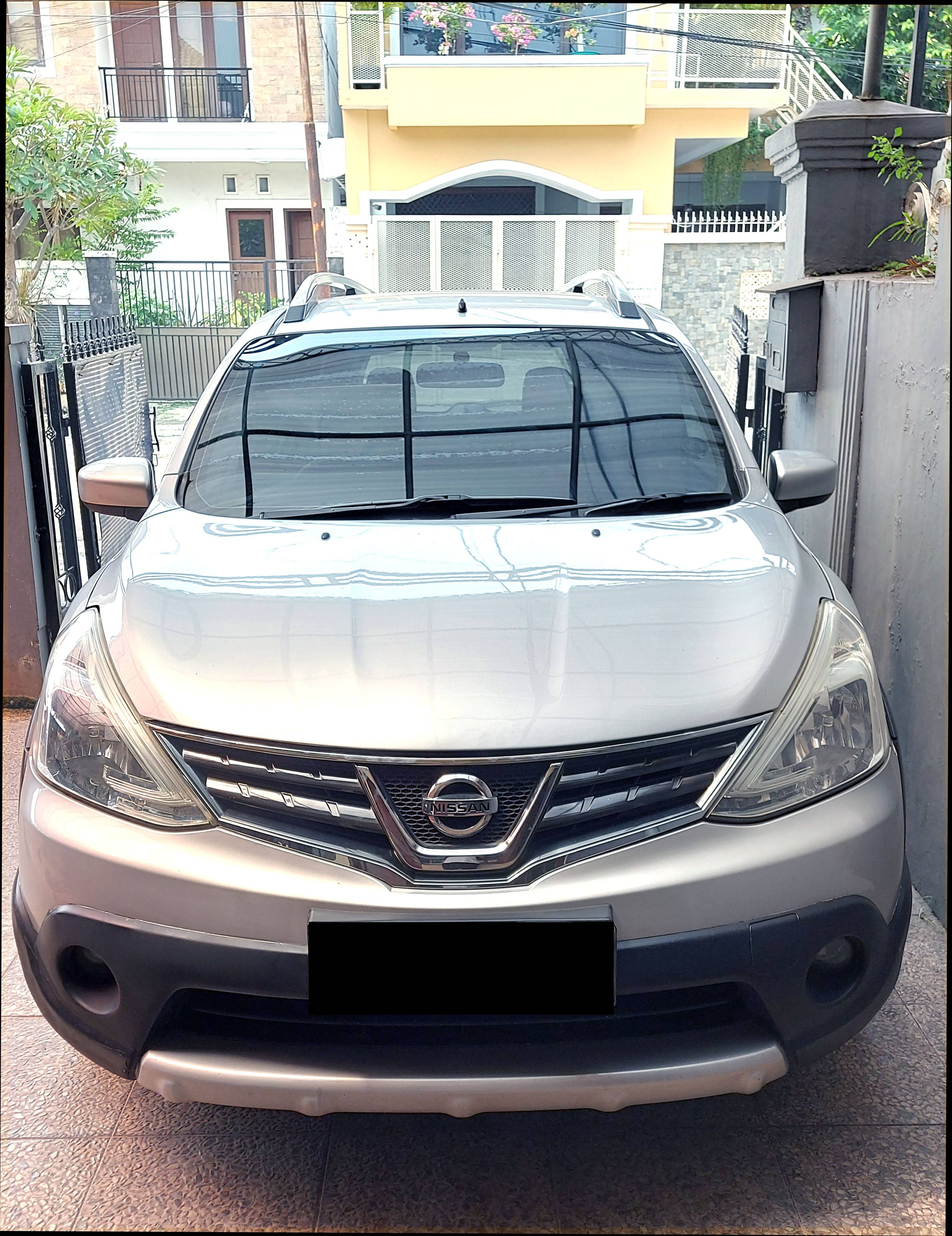 Second Hand 2013 Nissan Grand Livina Second Hand 2013 Nissan Grand Livina