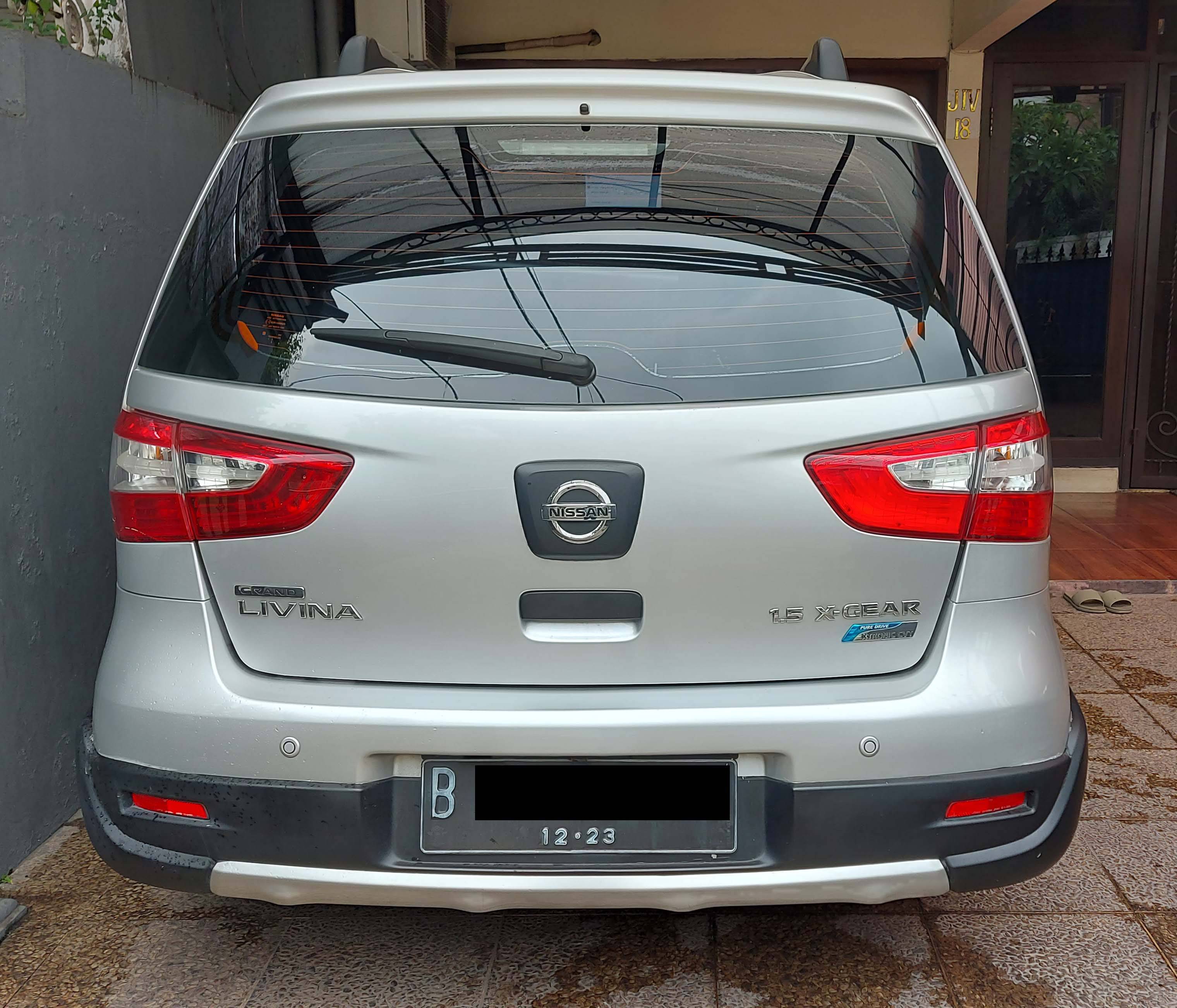 2013 Nissan Grand Livina  1.5 XGEAR 2013 Nissan Grand Livina  1.5 XGEAR