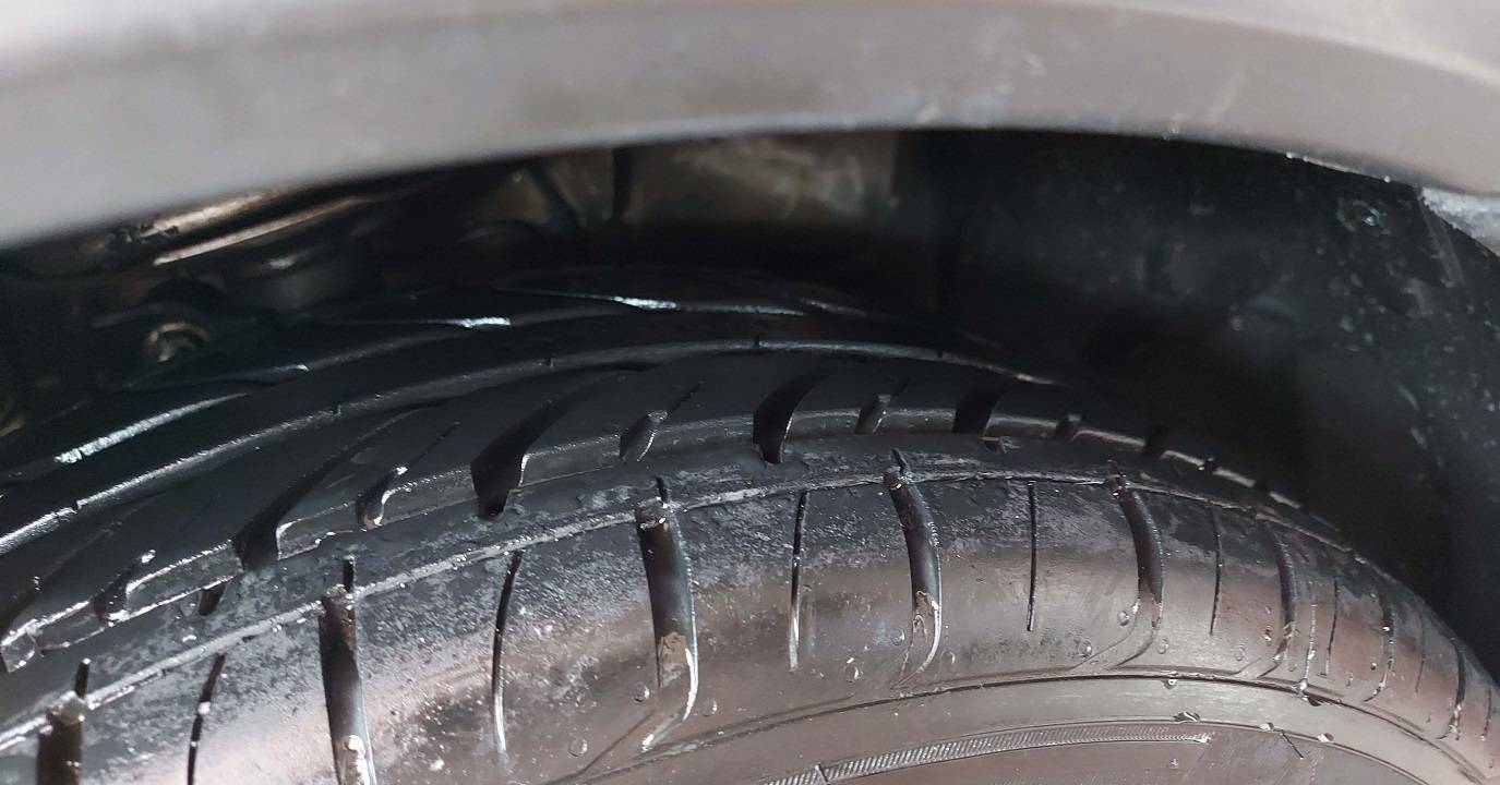 2013 Nissan Grand Livina  1.5 XGEAR 2013 Nissan Grand Livina  1.5 XGEAR