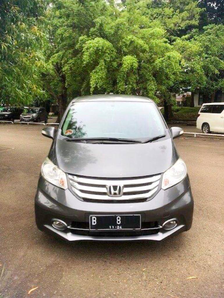 Second Hand 2014 Honda Freed Second Hand 2014 Honda Freed