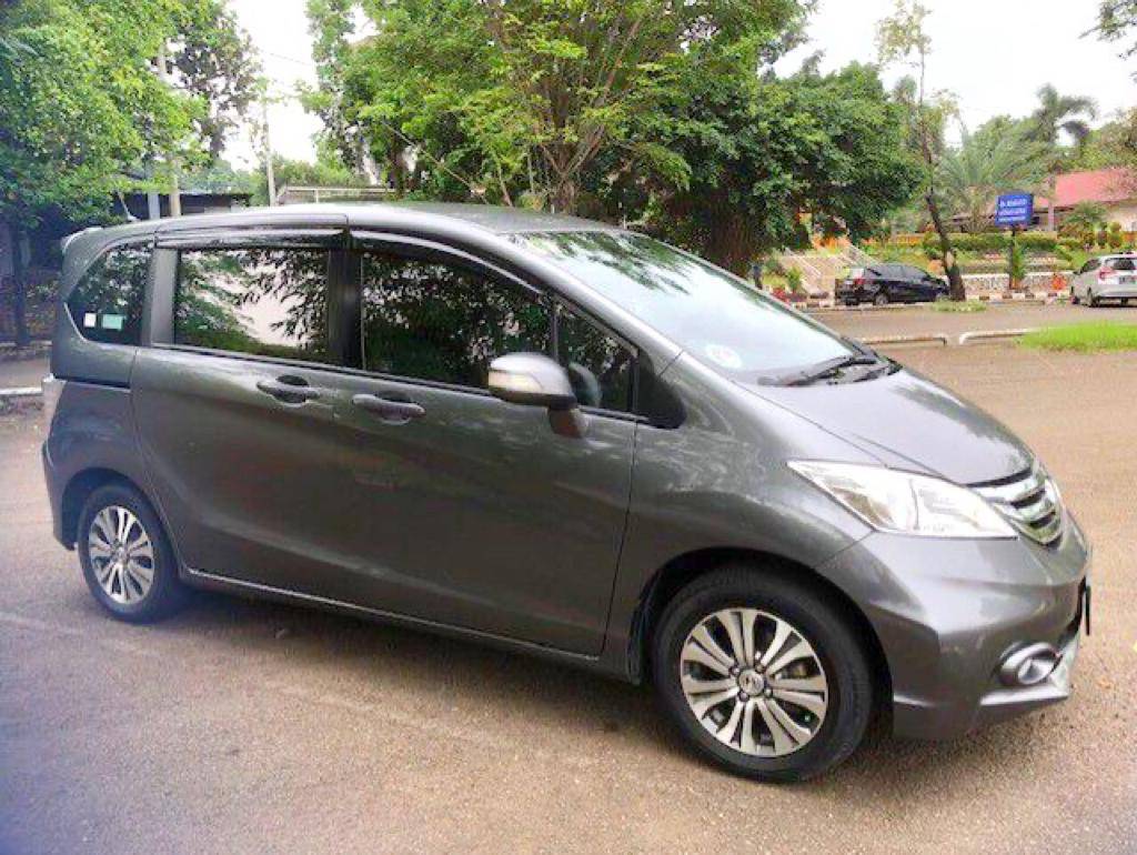 2014 Honda Freed  GB3 1.5 E AT 2014 Honda Freed  GB3 1.5 E AT