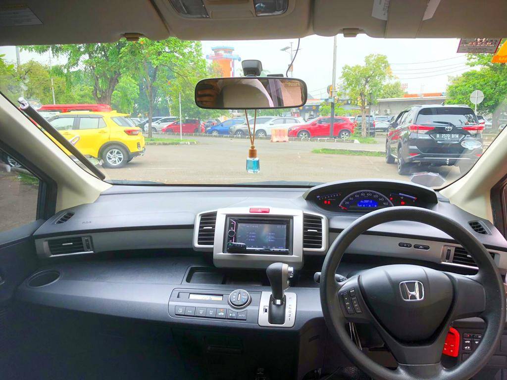 2014 Honda Freed  GB3 1.5 E AT 2014 Honda Freed  GB3 1.5 E AT