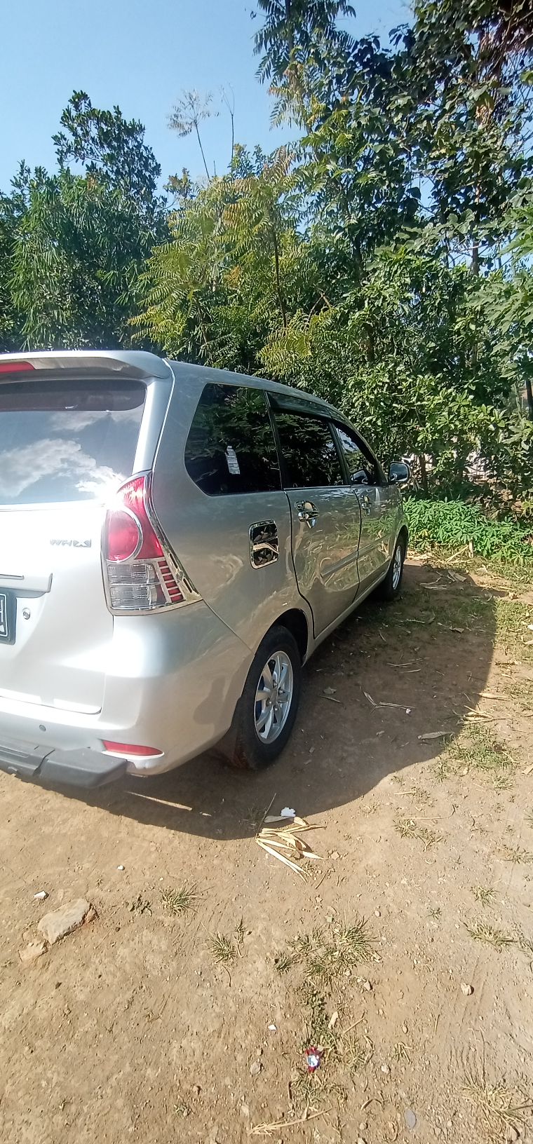 2012 Daihatsu Xenia 1.3 X MT 2012 Daihatsu Xenia 1.3 X MT