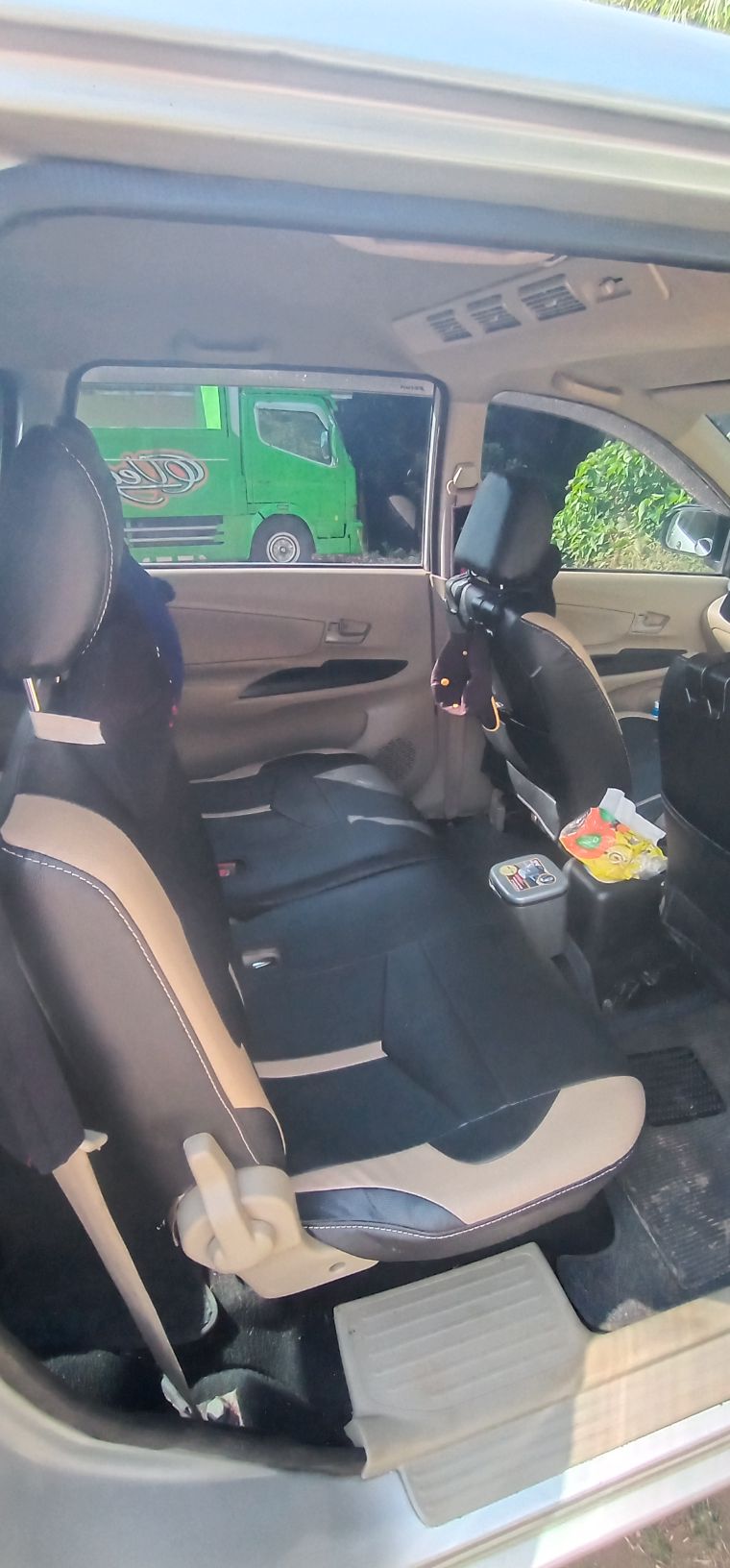 2012 Daihatsu Xenia 1.3 X MT 2012 Daihatsu Xenia 1.3 X MT