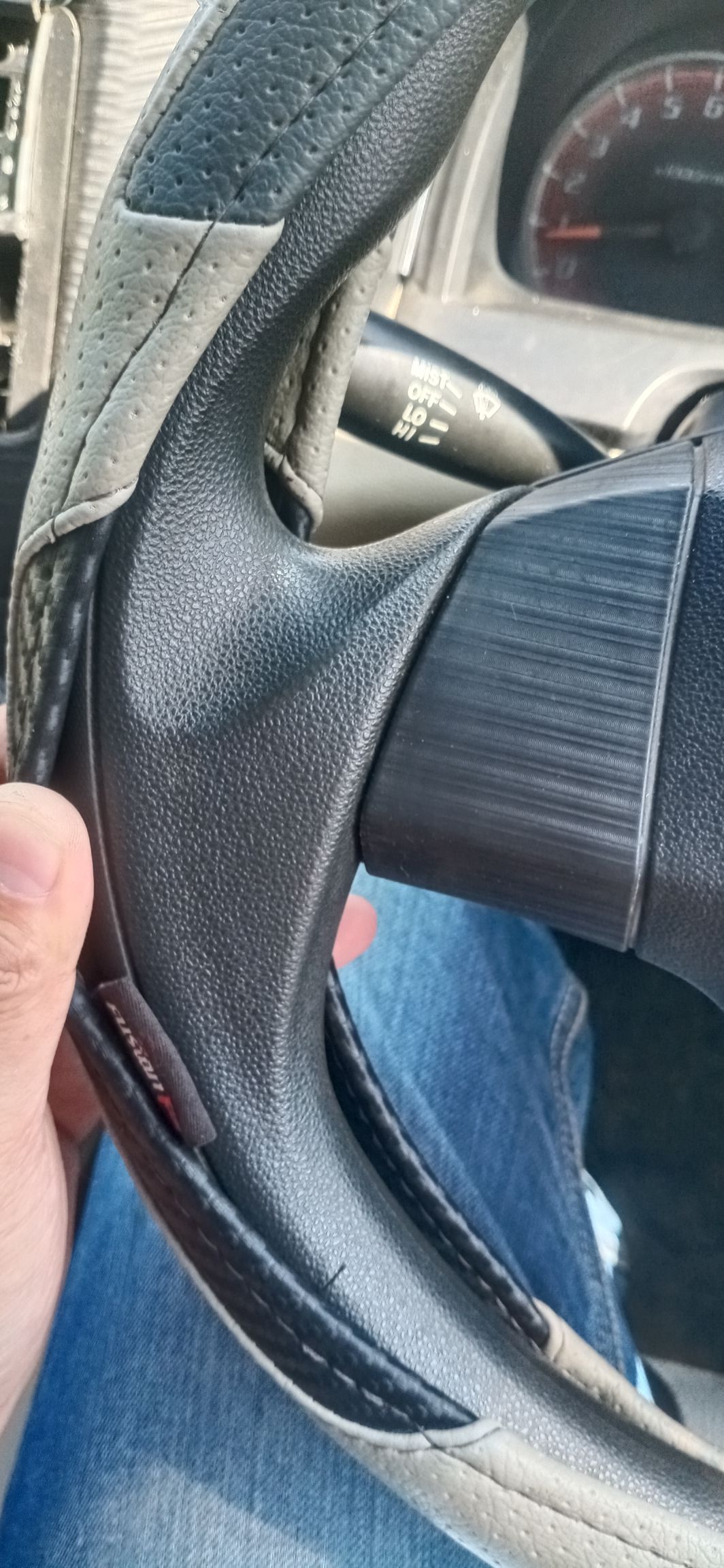 2012 Daihatsu Xenia 1.3 X MT 2012 Daihatsu Xenia 1.3 X MT