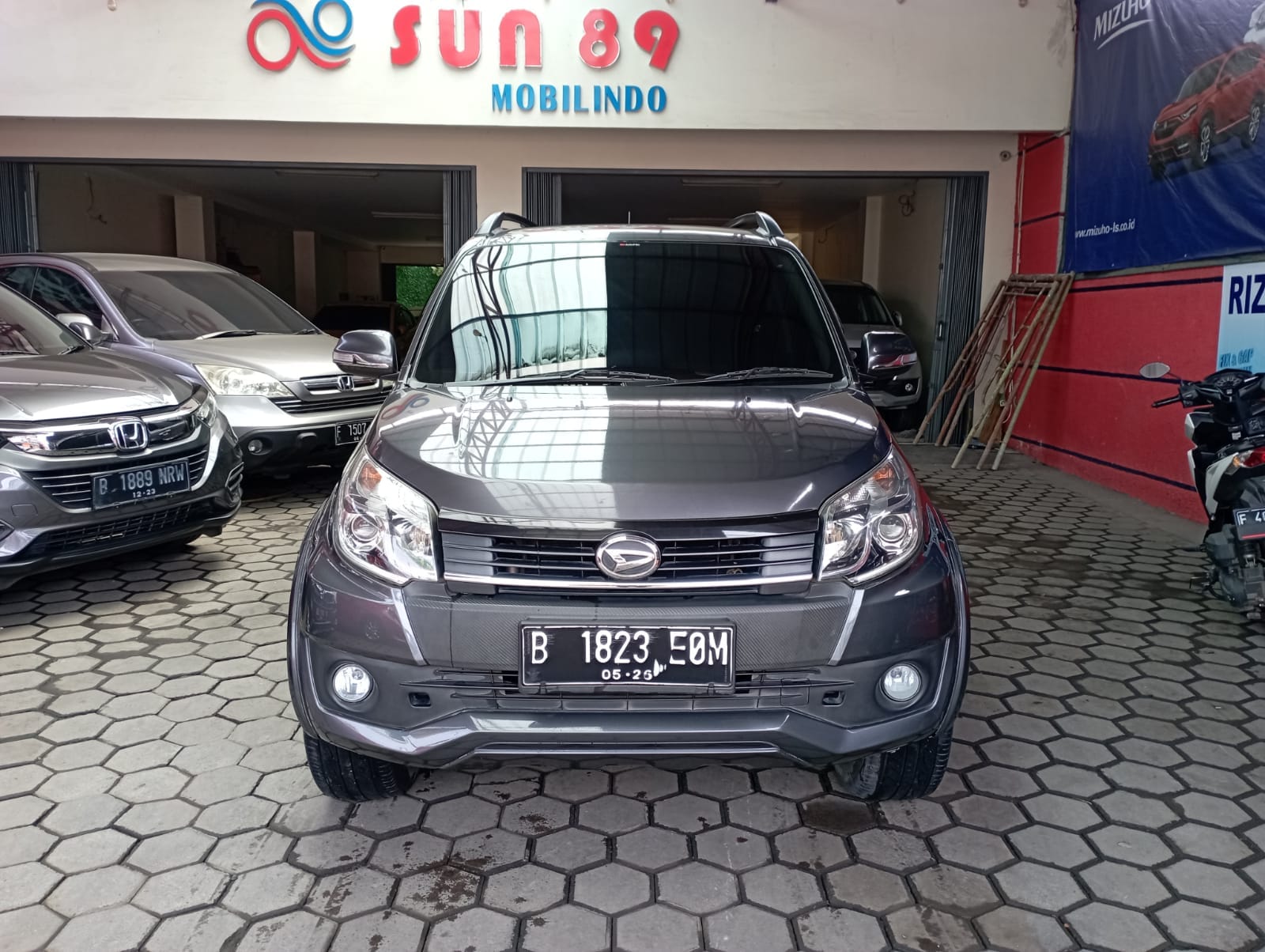 Second Hand 2016 Daihatsu Terios Second Hand 2016 Daihatsu Terios