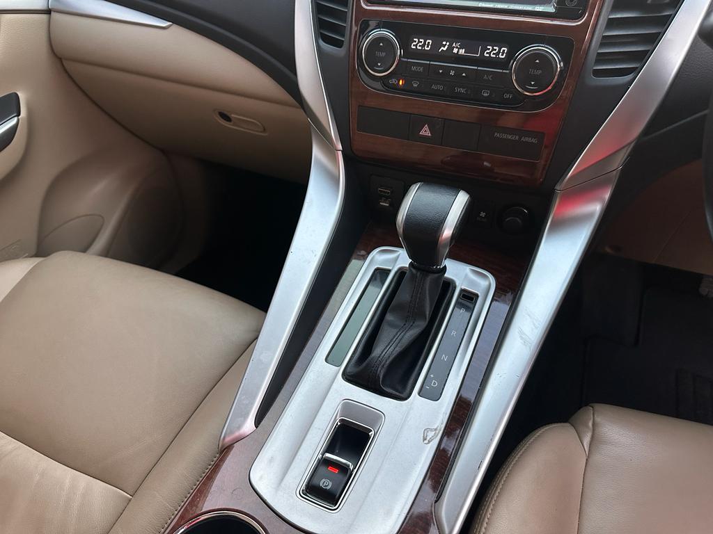 2017 Mitsubishi Pajero Sport 2017 Mitsubishi Pajero Sport