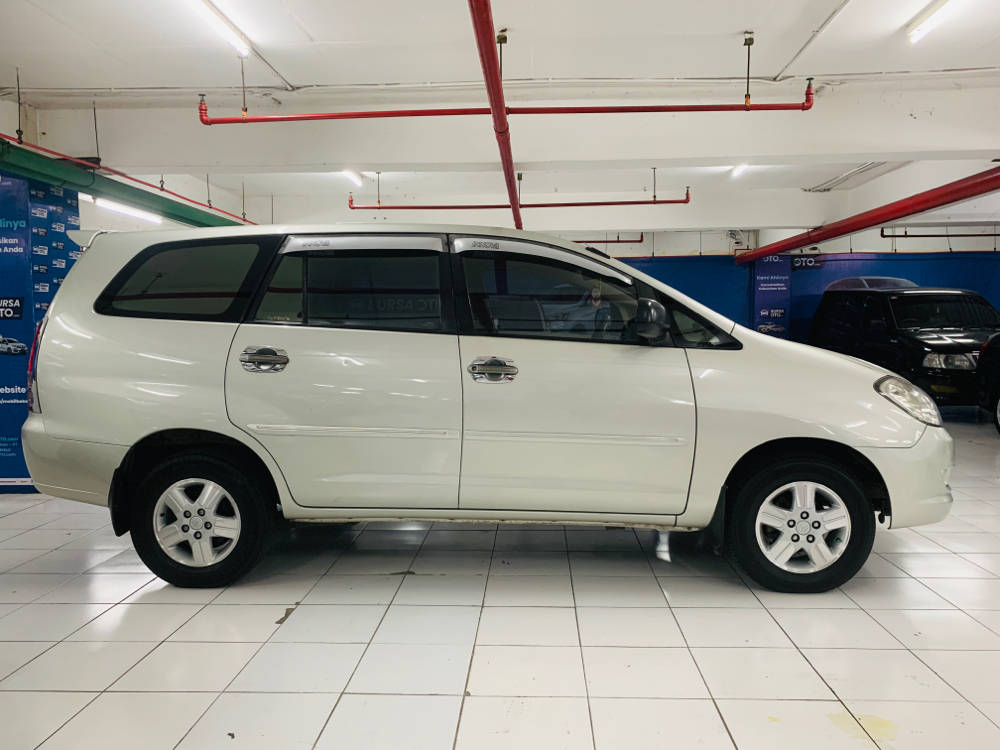 Old 2004 Toyota Kijang Innova 2.0 G MT 2.0 G MT