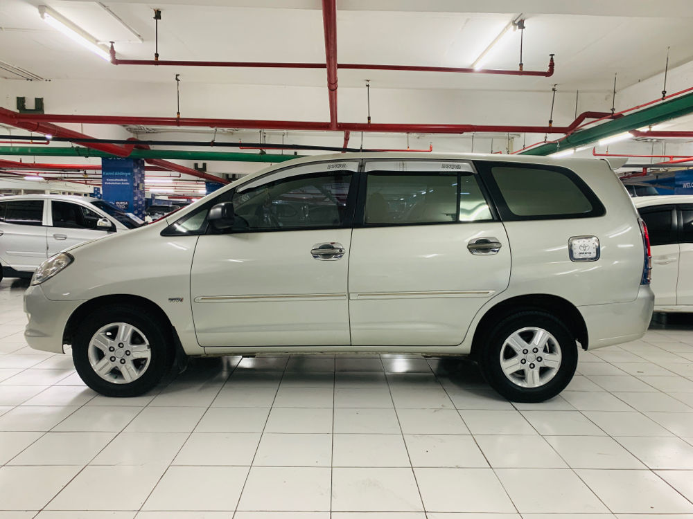 Used 2004 Toyota Kijang Innova 2.0 G MT 2.0 G MT for sale