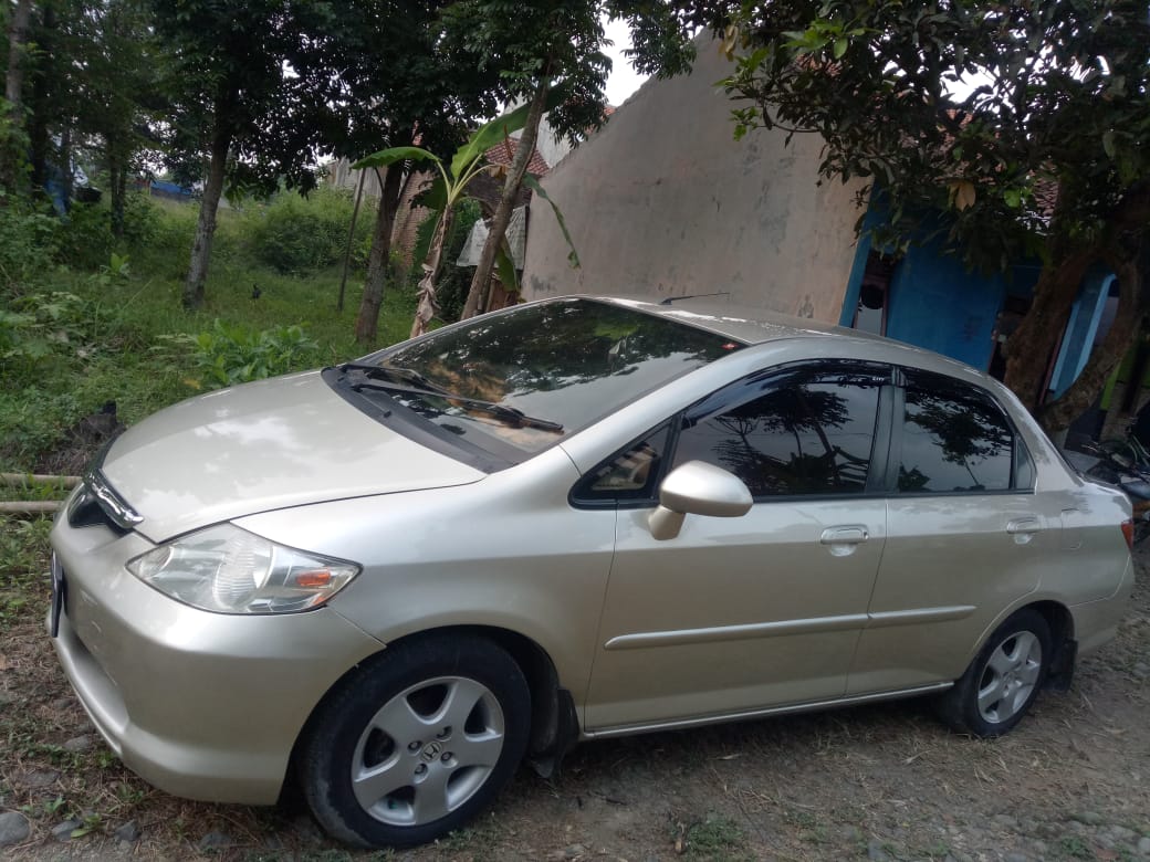 2004 Honda City  GD8 1.5 IDSI AT Bekas 2004 Honda City  GD8 1.5 IDSI AT Bekas