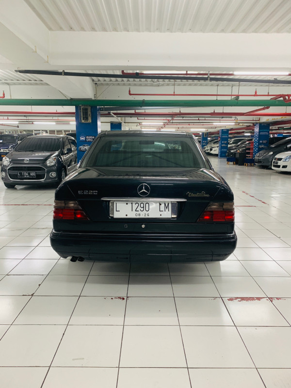 1995 Mercedes Benz E-Class 1995 Mercedes Benz E-Class