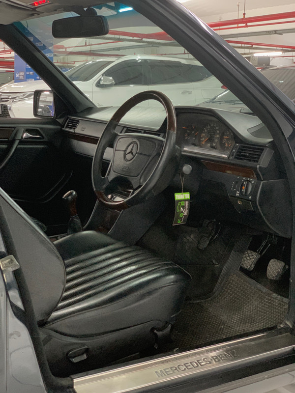 1995 Mercedes Benz E-Class 1995 Mercedes Benz E-Class