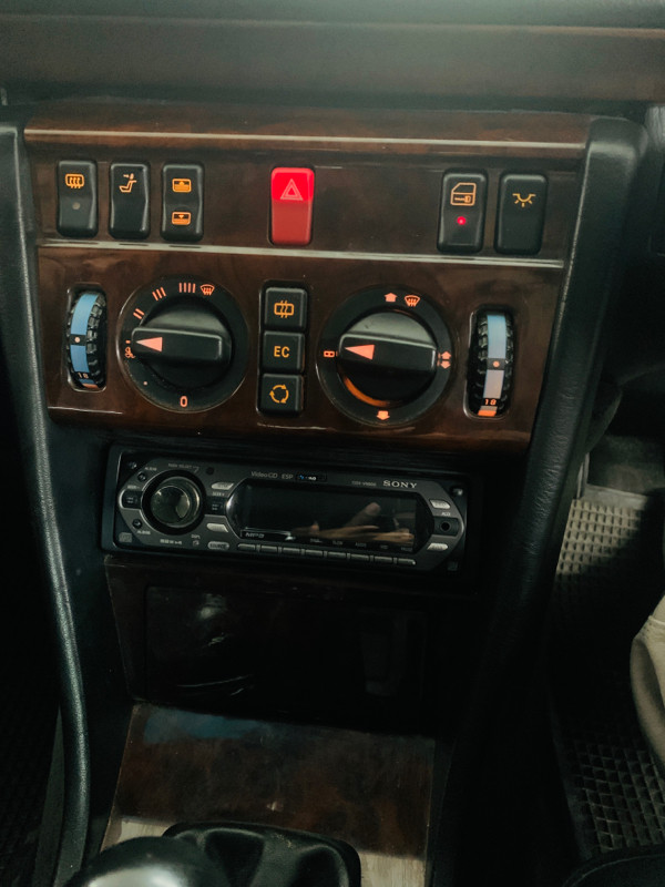 1995 Mercedes Benz E-Class 1995 Mercedes Benz E-Class