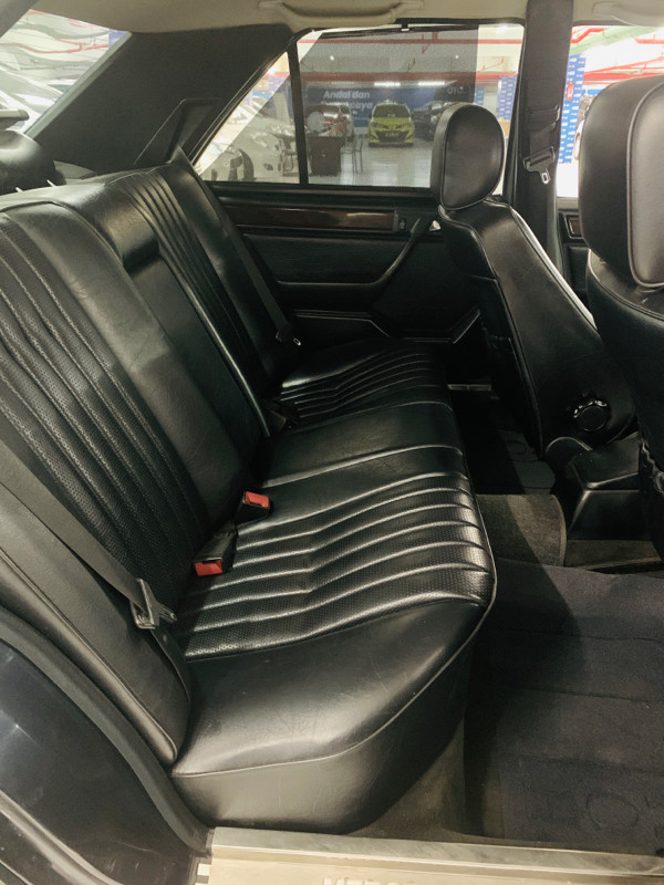 1995 Mercedes Benz E-Class 1995 Mercedes Benz E-Class