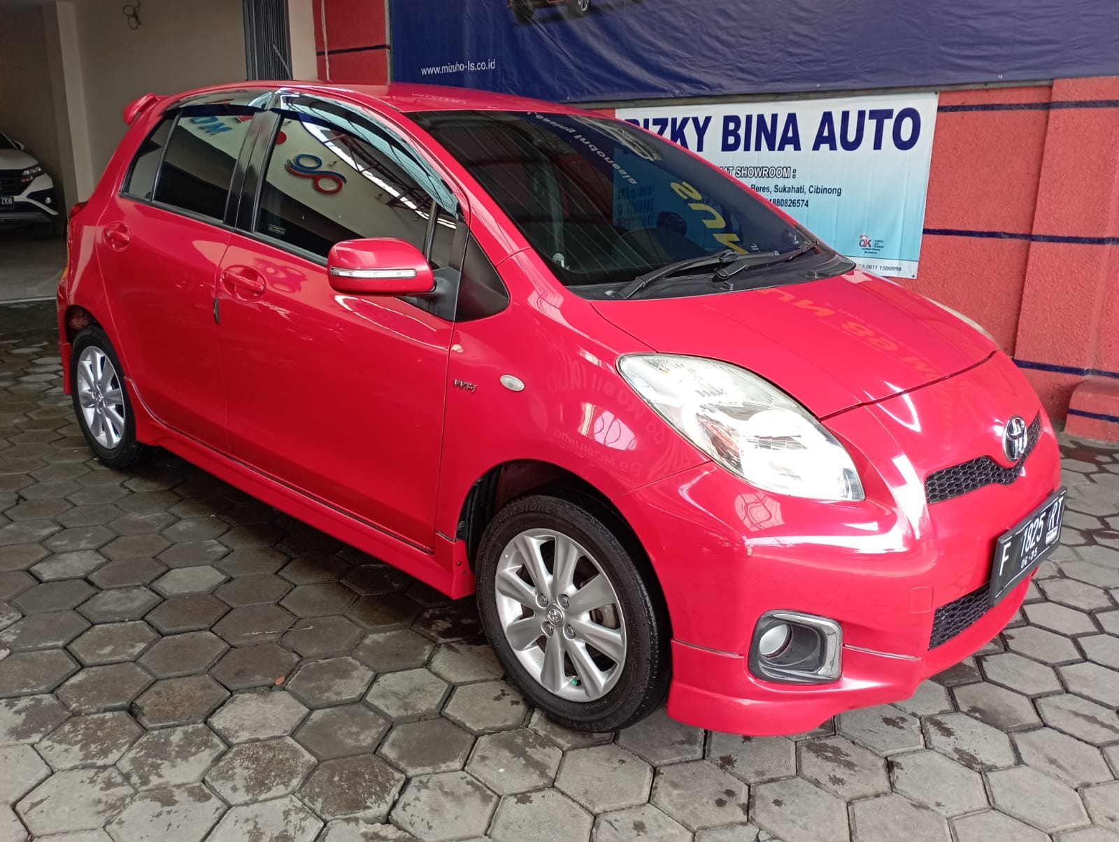 2013 Toyota Yaris 2013 Toyota Yaris