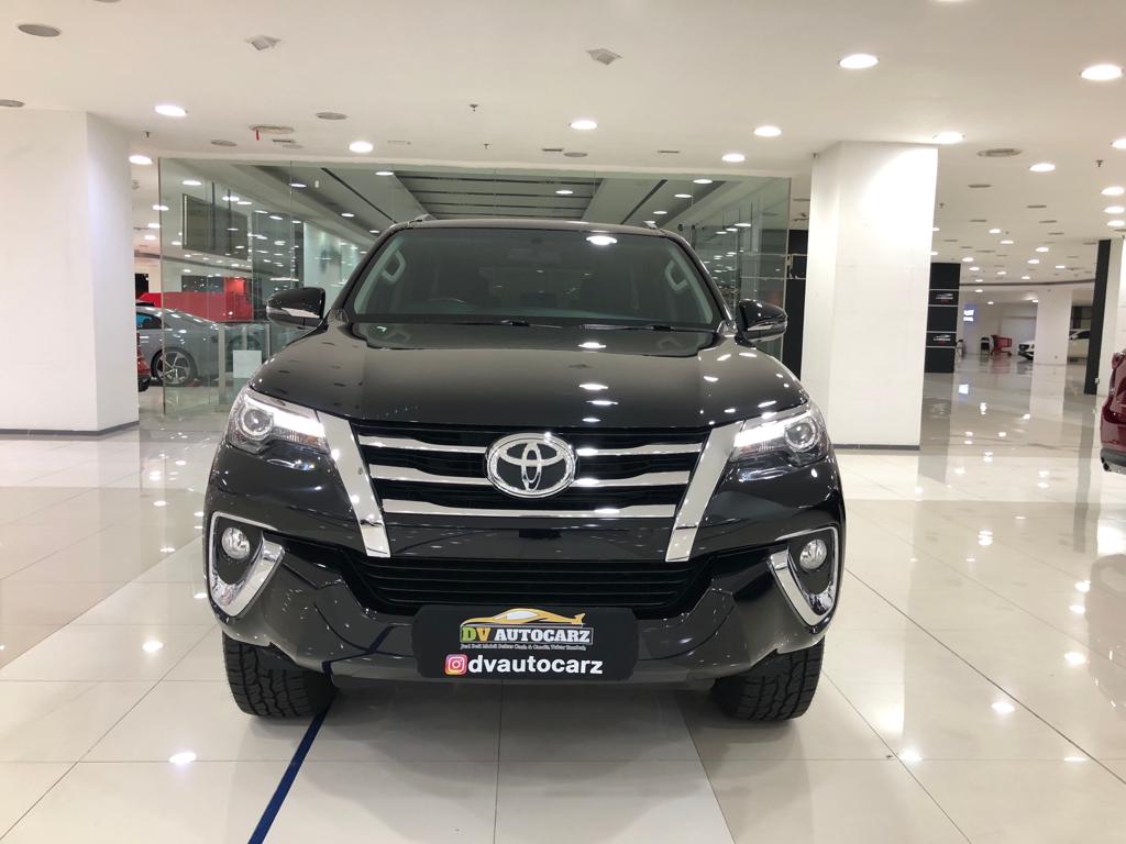 2017 Toyota Fortuner 2.4 VRZ AT Bekas 2017 Toyota Fortuner 2.4 VRZ AT Bekas