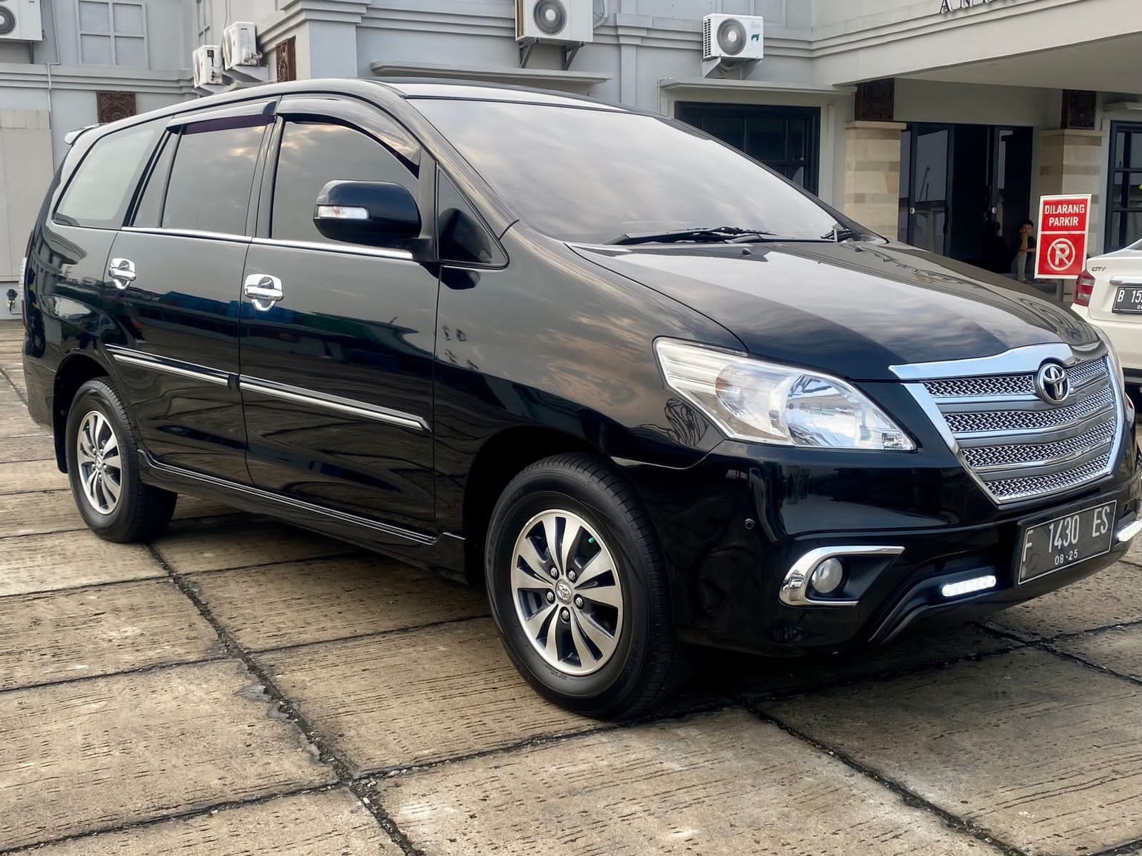 2015 Toyota Kijang Innova 2015 Toyota Kijang Innova