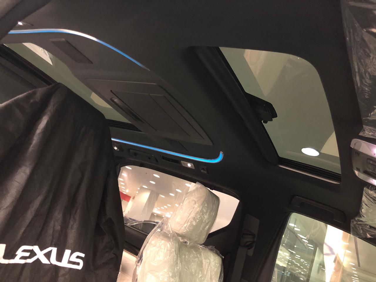 2022 Lexus LM 2022 Lexus LM