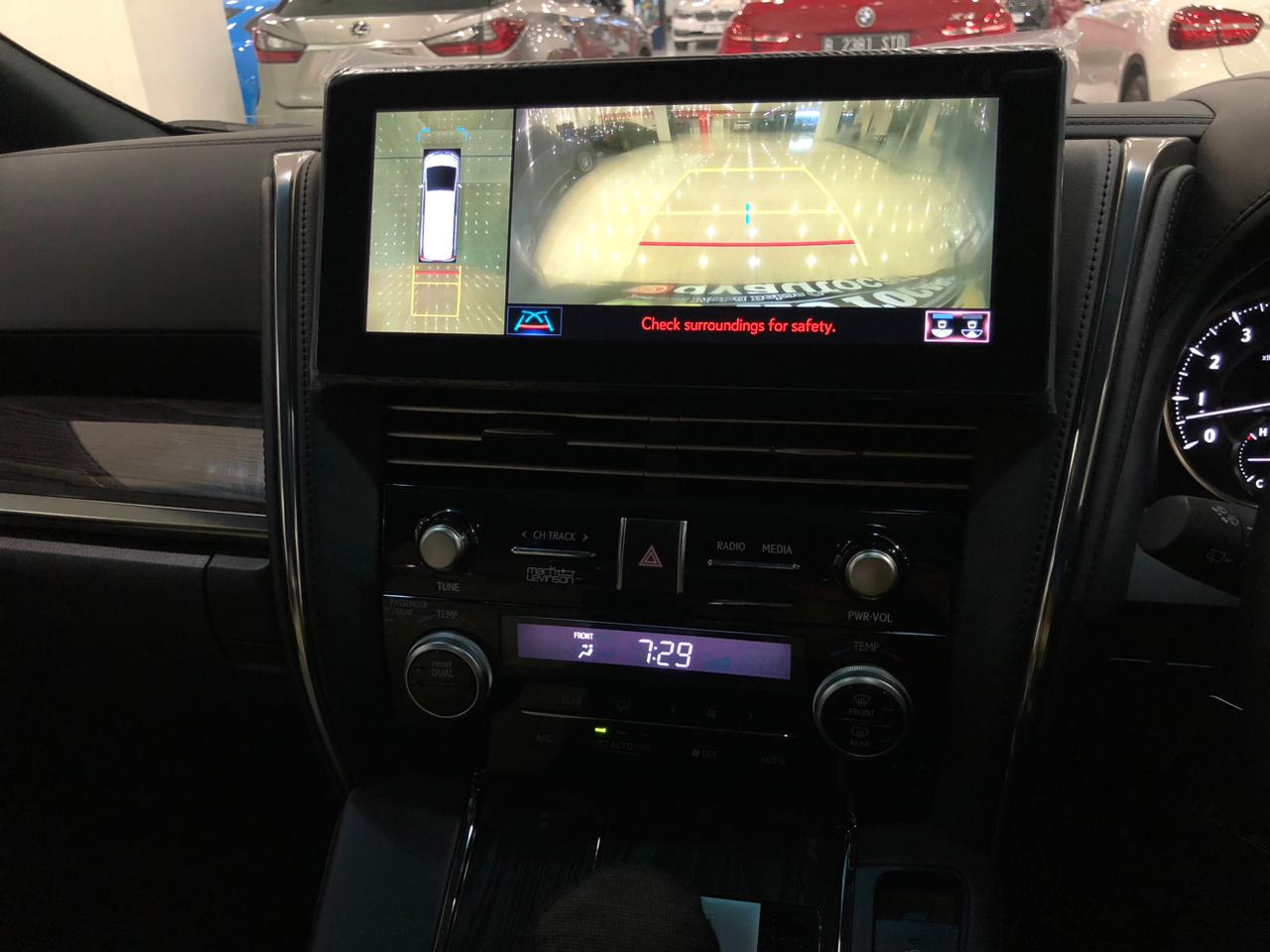 2022 Lexus LM 2022 Lexus LM