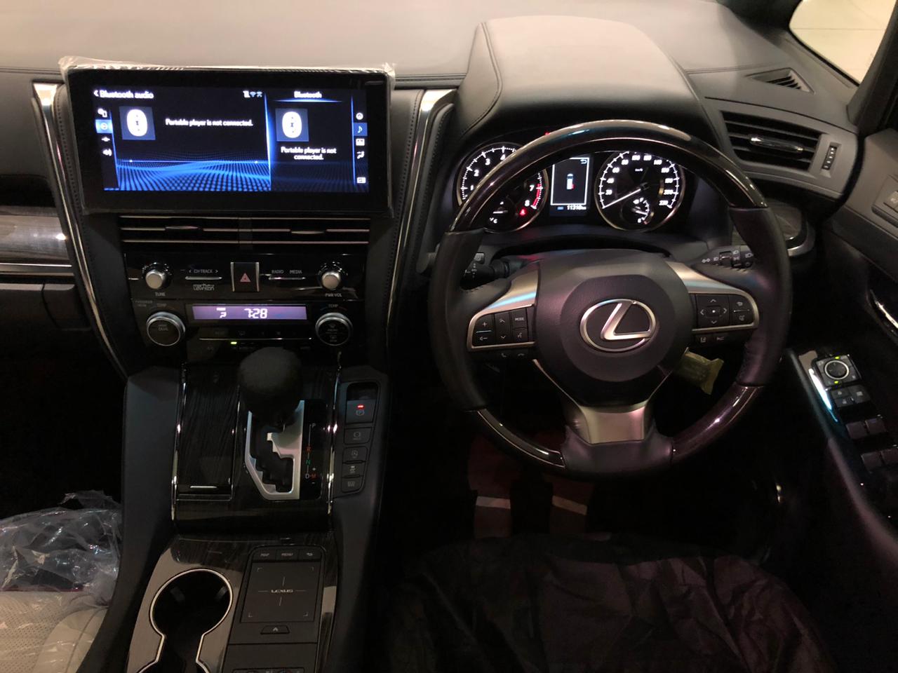 2022 Lexus LM 2022 Lexus LM