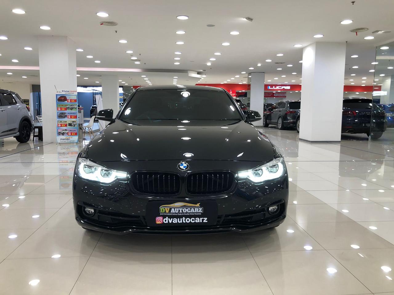 Second Hand 2019 BMW 3 Series Sedan Second Hand 2019 BMW 3 Series Sedan