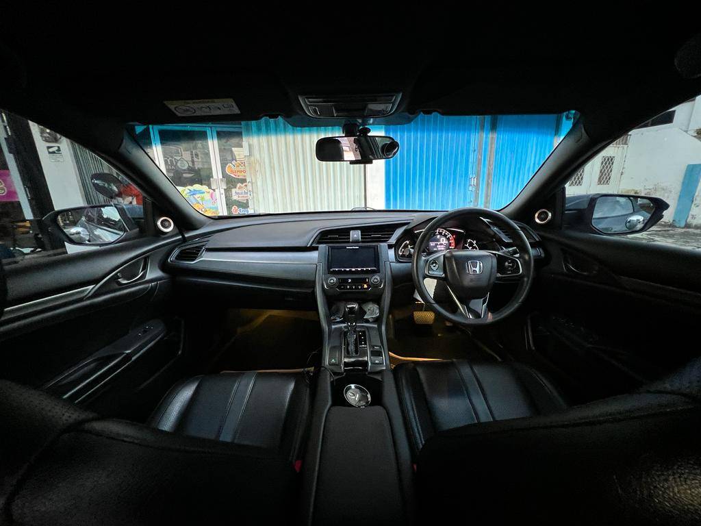 2017 Honda Civic Hatchback TURBO HATCHBACK E 1.5 AT 2017 Honda Civic Hatchback TURBO HATCHBACK E 1.5 AT