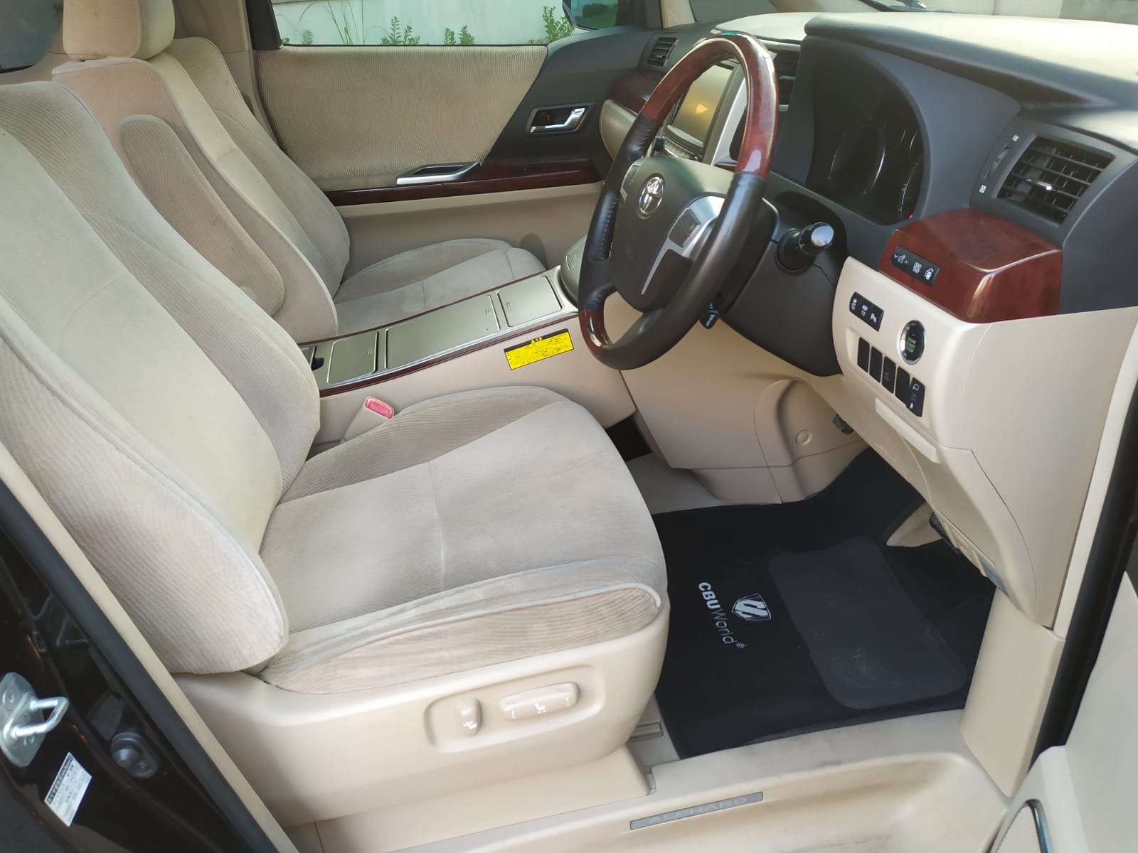 2010 Toyota Alphard 2010 Toyota Alphard