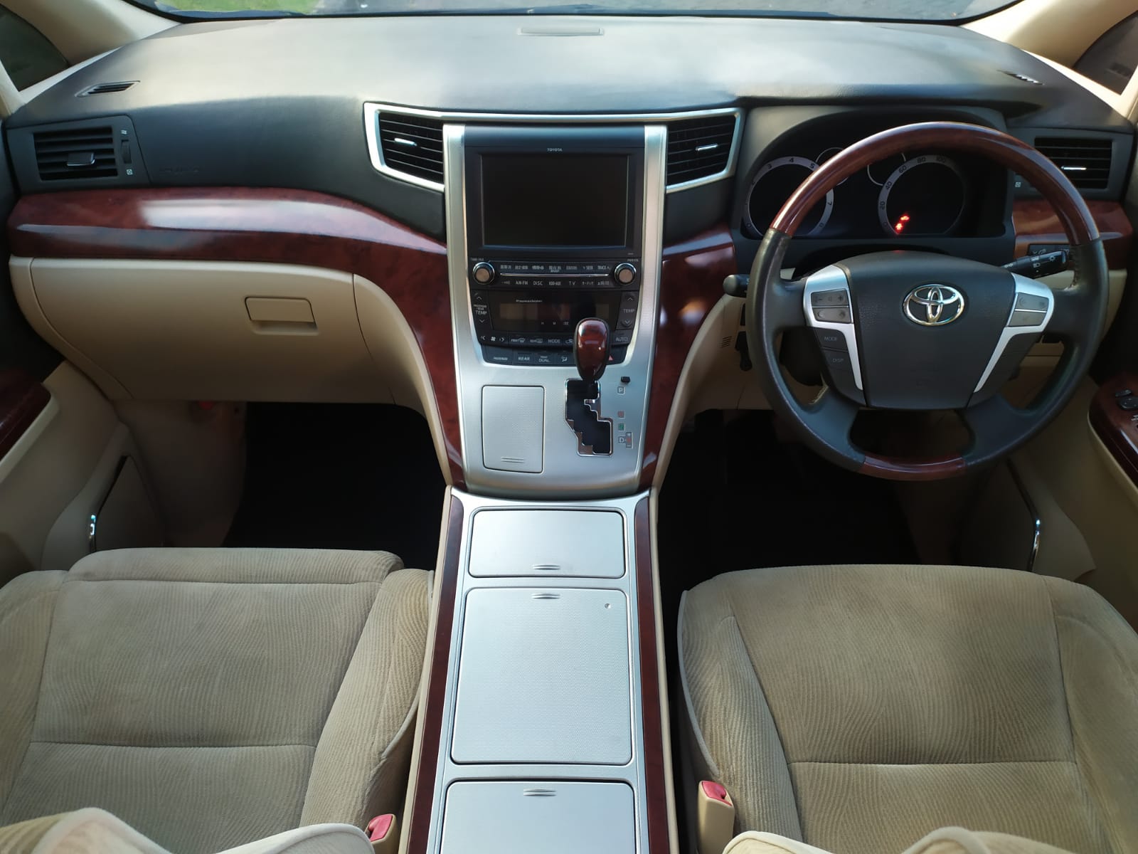 2010 Toyota Alphard 2010 Toyota Alphard