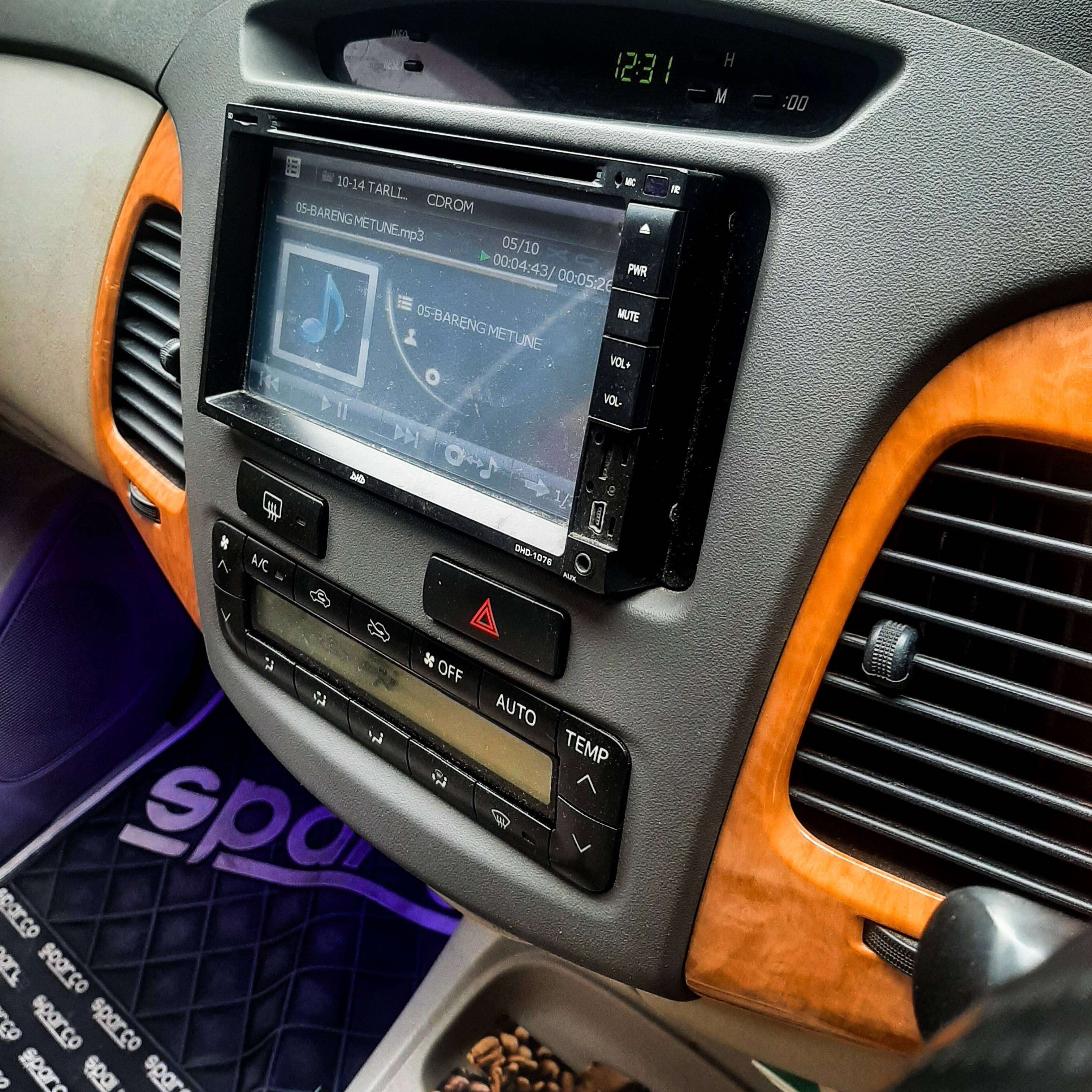 2009 Toyota Kijang Innova 2009 Toyota Kijang Innova