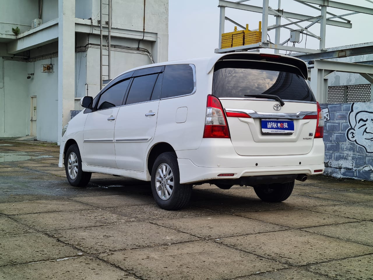 2013 Toyota Kijang  2013 Toyota Kijang