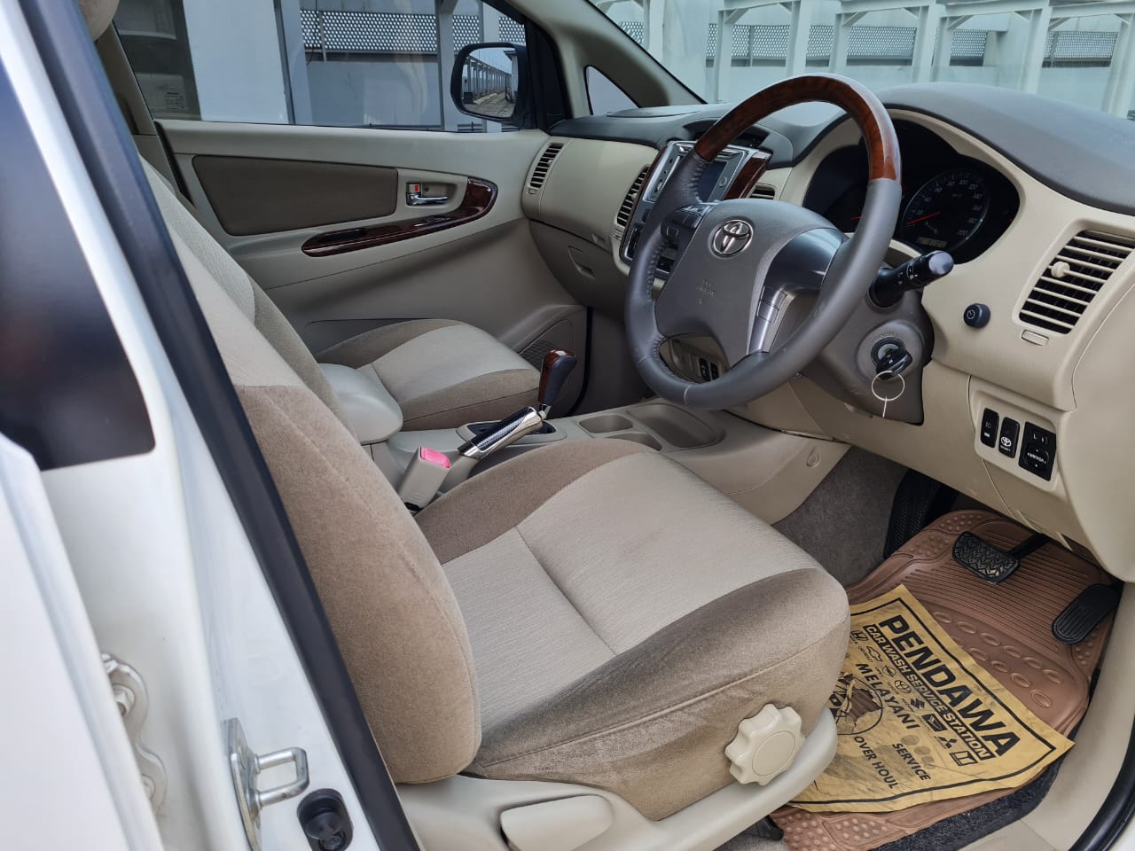 2013 Toyota Kijang  2013 Toyota Kijang