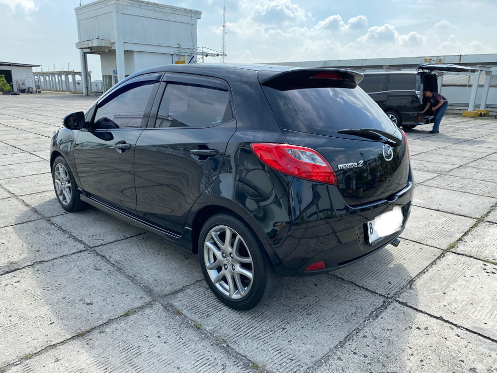 2014 Mazda 2 Hatchback 2014 Mazda 2 Hatchback