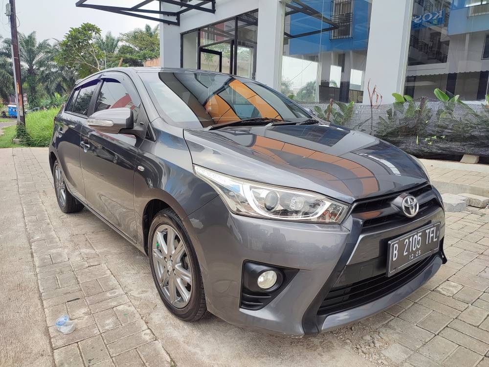 Old 2015 Toyota Yaris G CVT 3 AB G CVT 3 AB