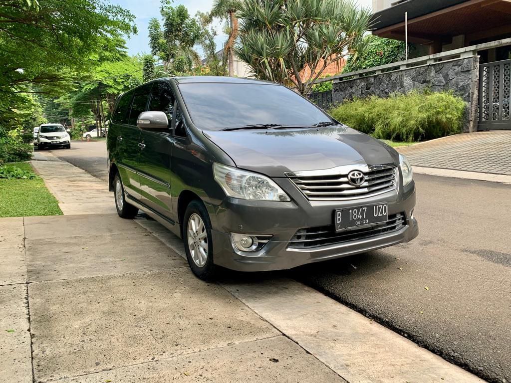 2013 Toyota Innova 2013 Toyota Innova