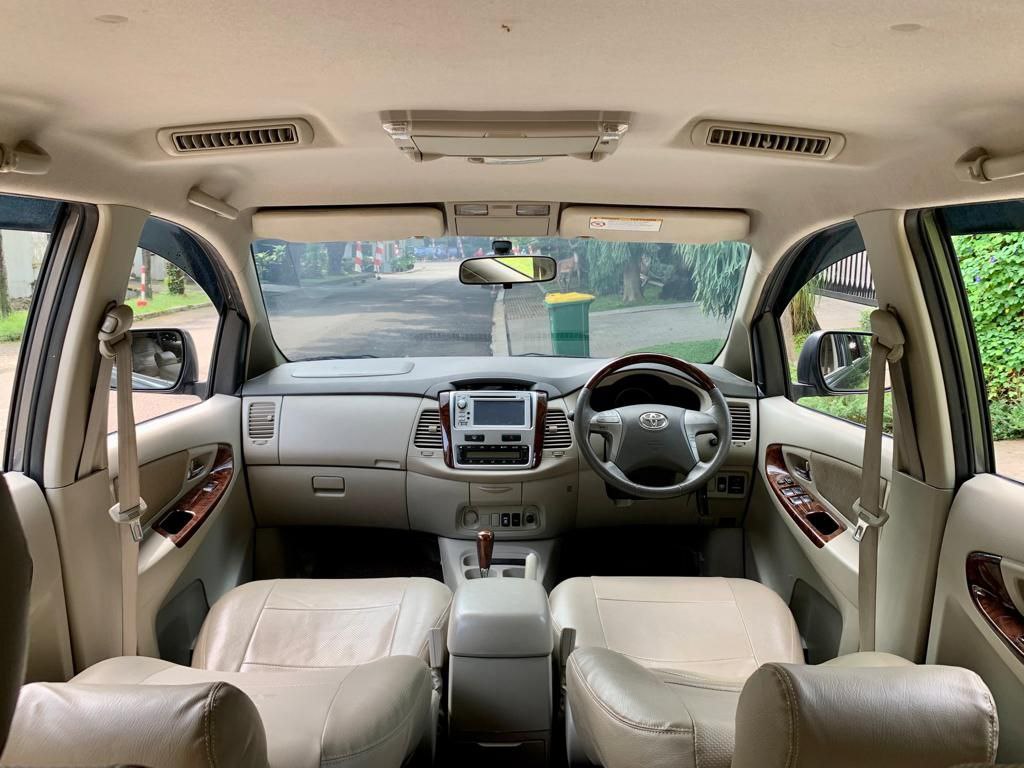 2013 Toyota Innova 2013 Toyota Innova