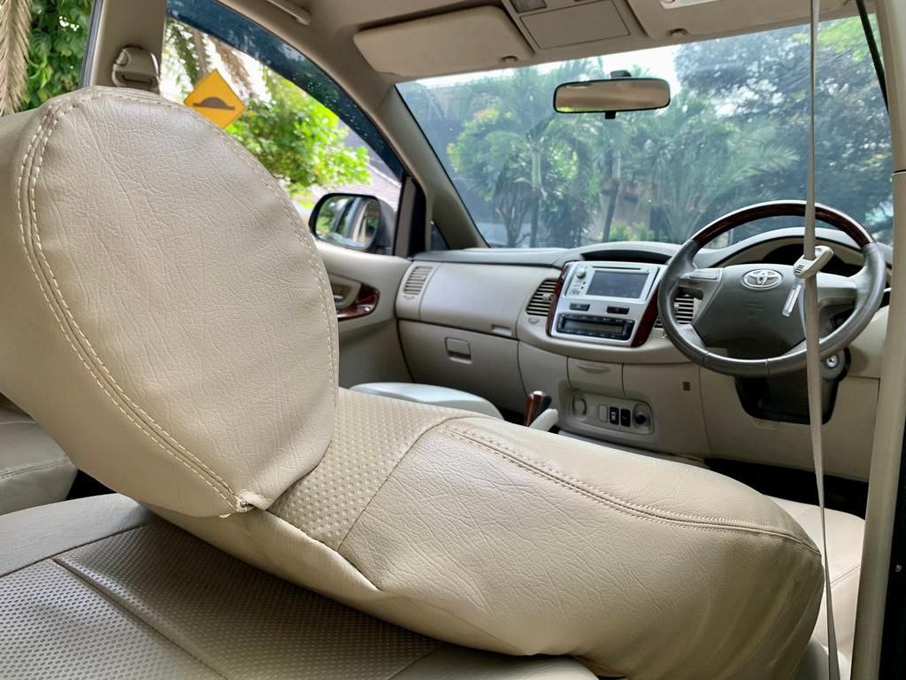 2013 Toyota Innova 2013 Toyota Innova