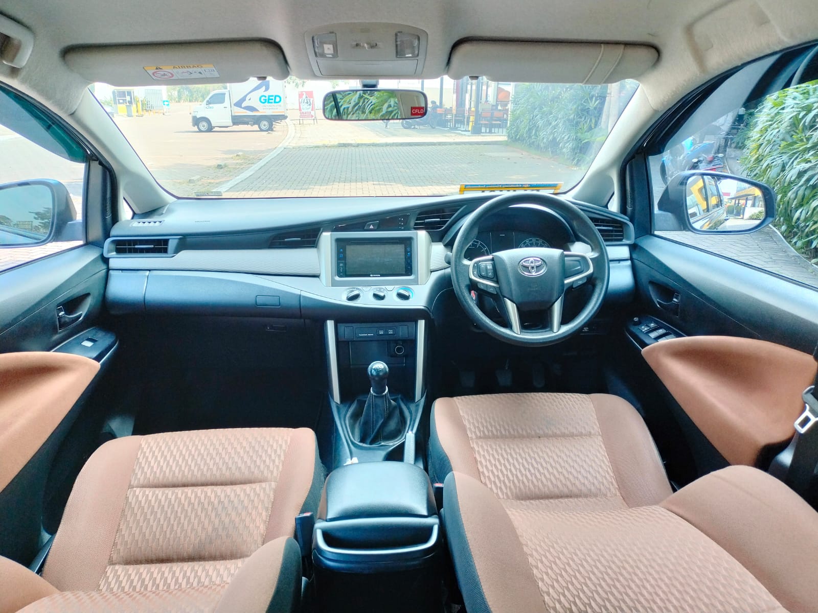 2016 Toyota Innova 2016 Toyota Innova