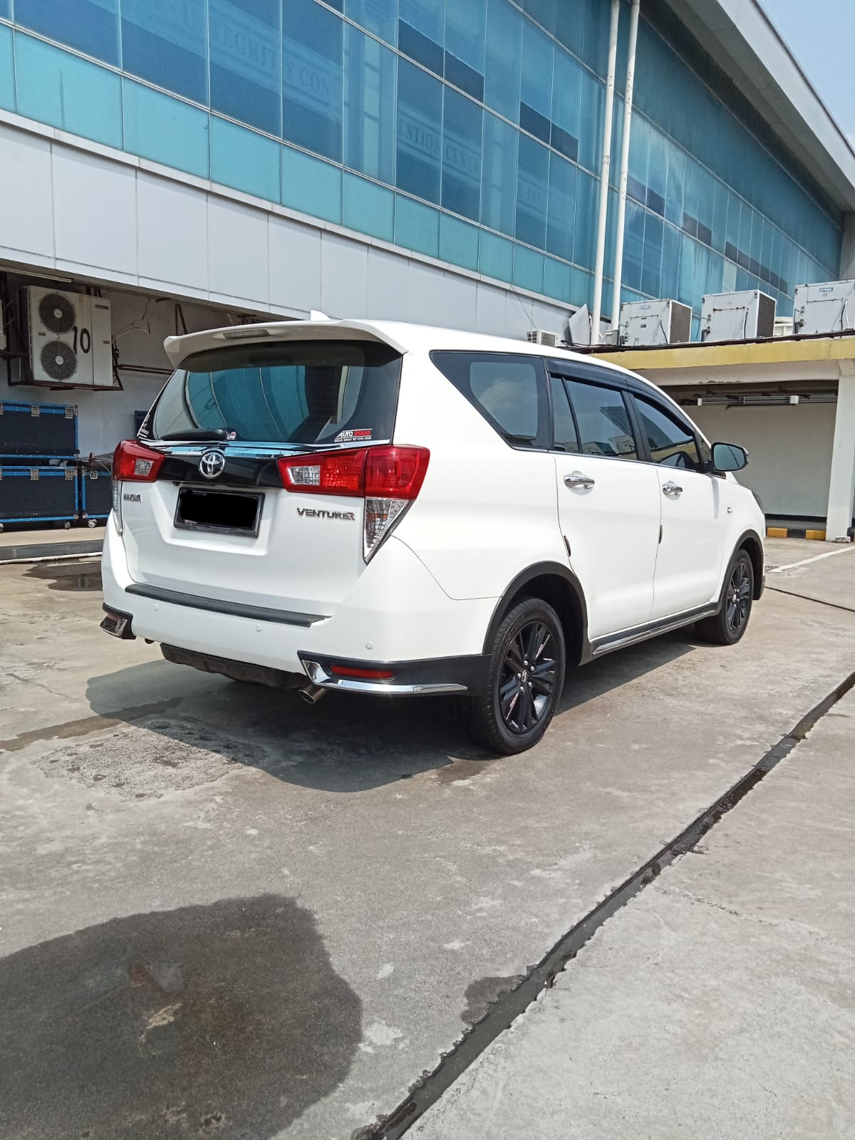 2018 Toyota Venturer 2018 Toyota Venturer