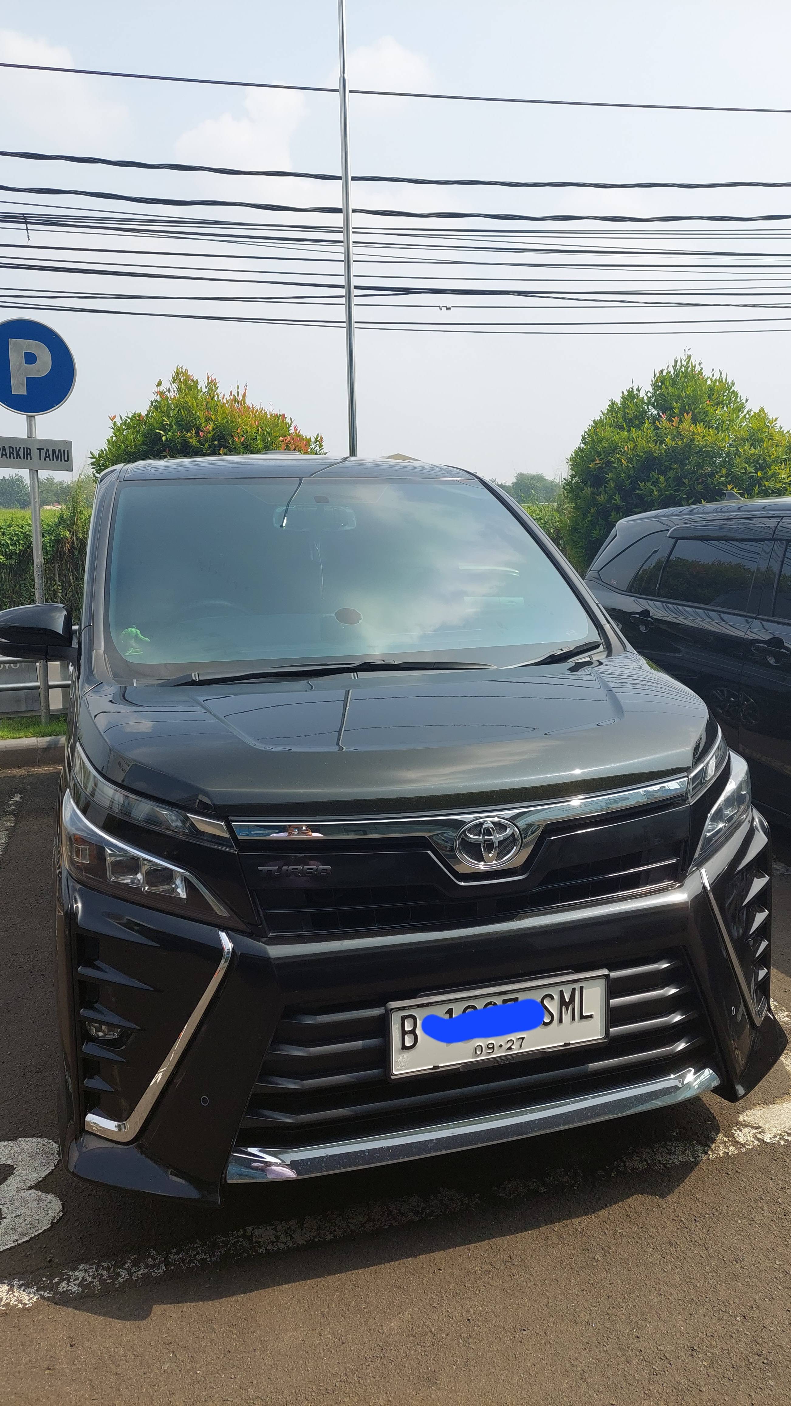 2018 Toyota Voxy 2.0 CVT 2018 Toyota Voxy 2.0 CVT