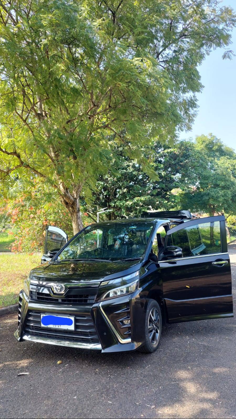 2018 Toyota Voxy 2.0 CVT Bekas 2018 Toyota Voxy 2.0 CVT Bekas